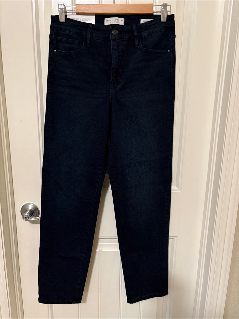 NWT Social Standard by Sanctuary Women's Straight‎ Leg Jeans in Black
